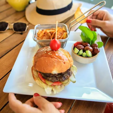 Kefi Beach&suites Hotel