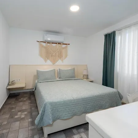 Kefi & Hotell Ortakent