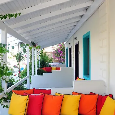 Kefi Beach&suites 3*