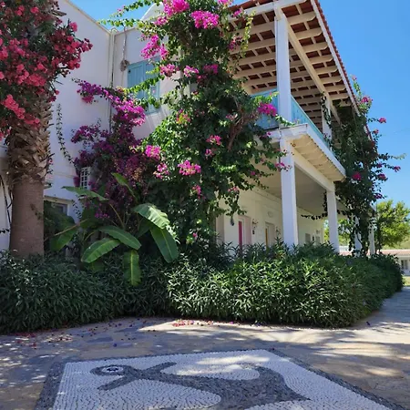 Kefi & Отель 3*