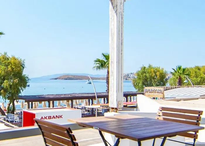 Kefi & Hotel 3*